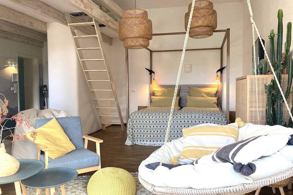 Ganze Wohnung, Cloud 7even | Apartment in idyllischer Lage | ökologische Bauweise +Ausstattung in Müllheim, Südschwarzwald