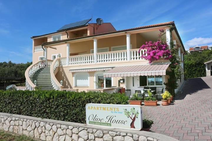 Ferienwohnung für 2 Personen, mit Terrasse und Garten