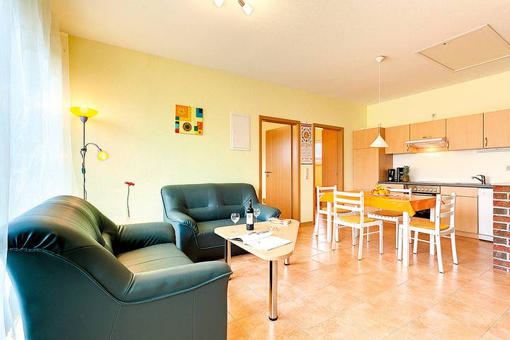 Ferienhaus für 4 Personen, mit Sauna und Garten in Zierow - 2