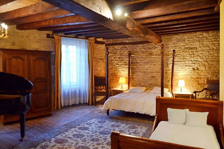 Location de vacances pour 14 personnes, avec jardin à Flavigny-sur-Ozerain - 2