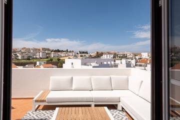 Vacation Rental for 6 Guests in São Sebastião, São Gonçalo de Lagos, Picture 1