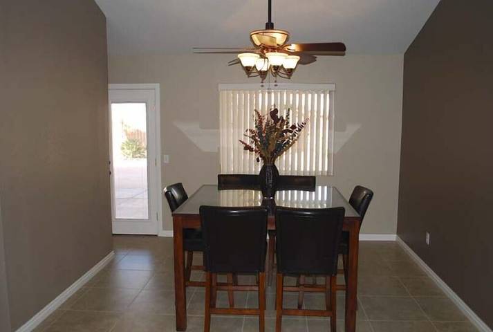 Vacation rental for 8 people, with terrace in Mesquite