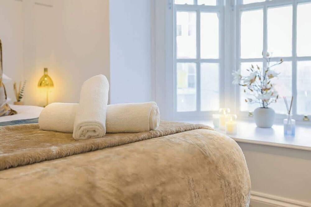 Entire apartment, The Brighton Haven in Bartholomews in Brighton, Sussex