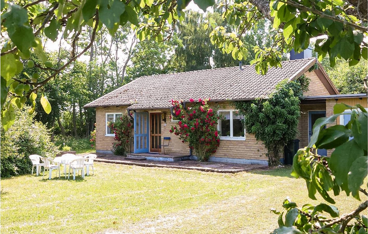Hus för 4 Personer med trädgård in Öland