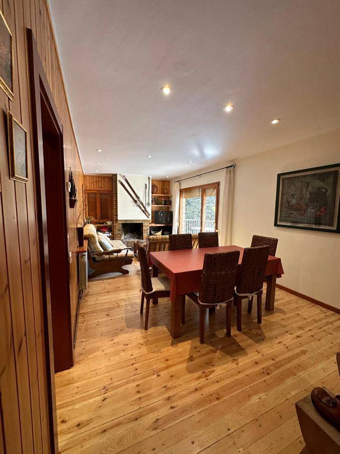 Apartamento entero, Three-Bedroom Apartment in Port Ainé, Rialp