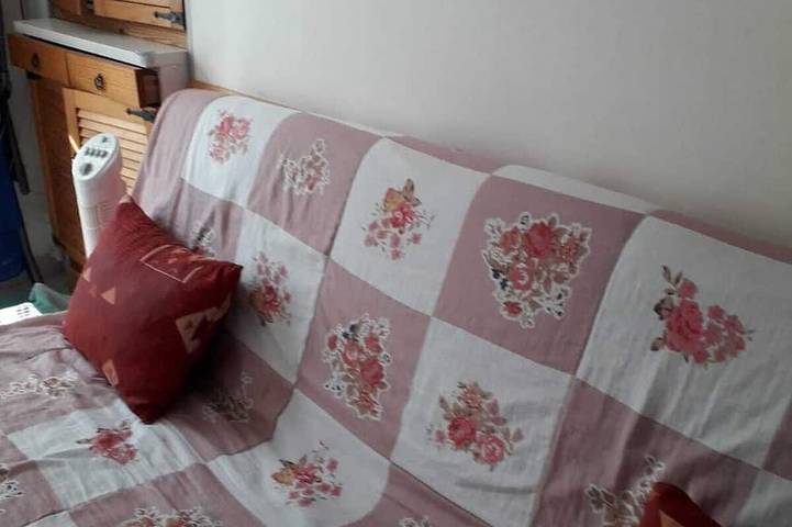 Location de vacances pour 4 personnes, avec terrasse ainsi que jardin et jacuzzi à Corme-Écluse - 3