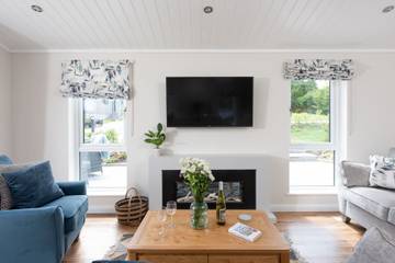 Chalet for 6 People in Broadwoodwidger, Devon, Photo 3