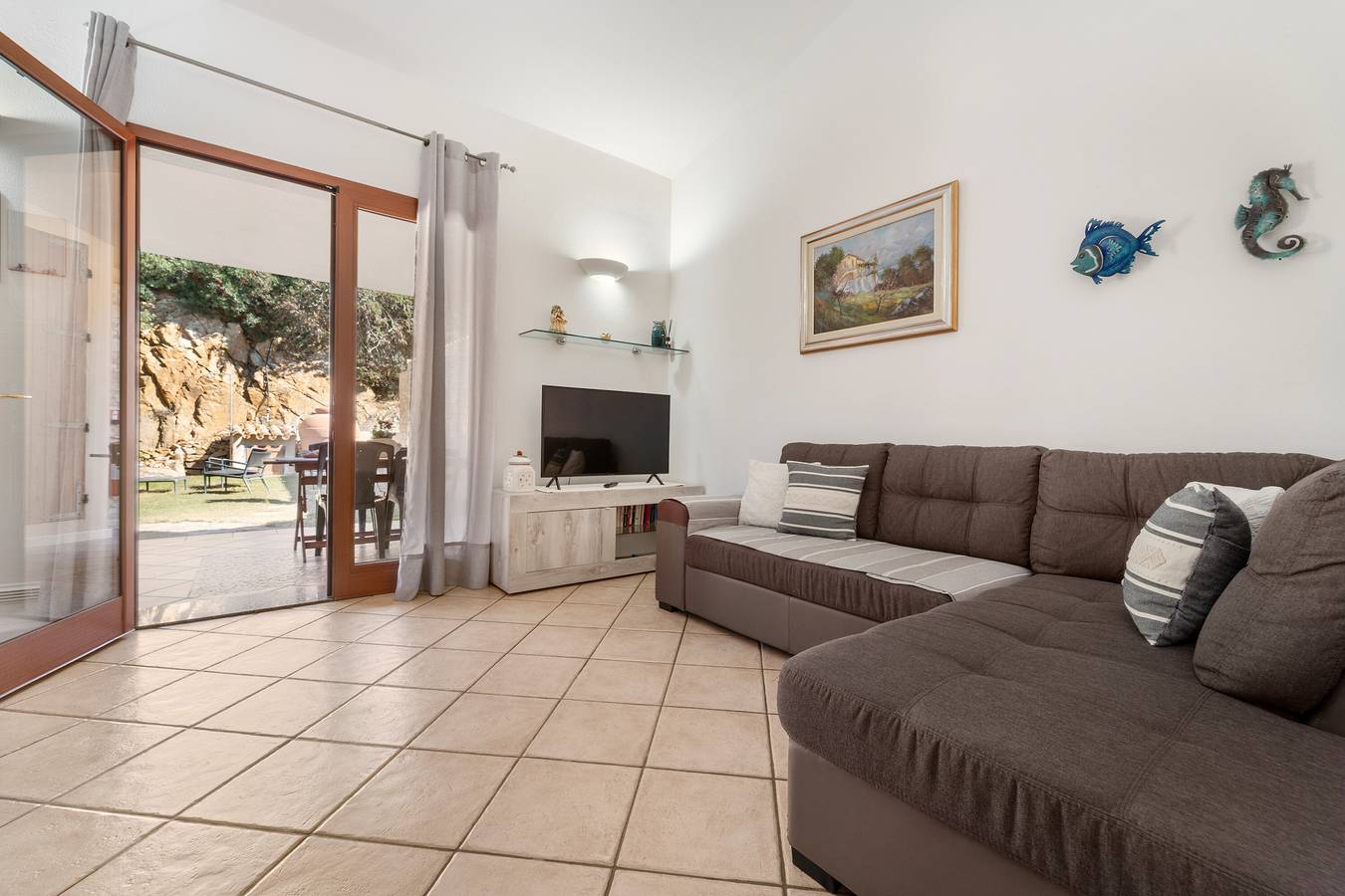 Ferienhaus 'Sole Mare di Barbara' mit Meerblick, privatem Garten und Klimaanlage in Cala Cipolla, Domus De Maria