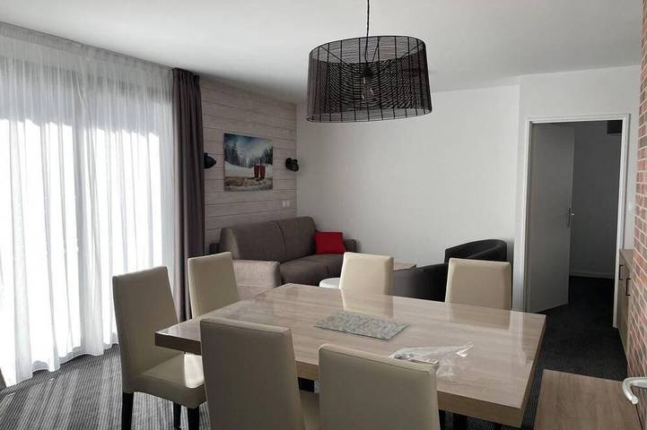 Entire apartment, 150m from ski slopes, 3rd floor, swimming pool, terrace, tv, ski locker, 57m², Gourette in Gourette, Eaux-Bonnes