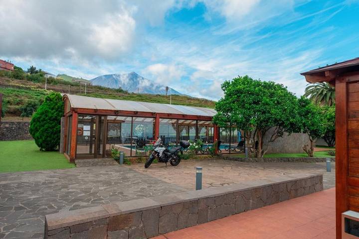 Hotel para 2 personas, con vistas además de jardín y piscina, Se admiten mascotas en Los Realejos - 2