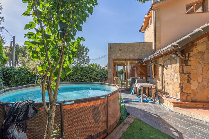 Ländliche Hütte 'La Casita de la Font del Bosc' mit Spa – Charmantes ganzes Landhaus in Mediona, Barcelona Binnenland