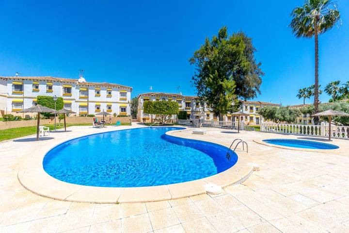 Apartamento para 3 personas, con piscina en San Miguel de Salinas