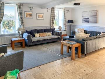 Holiday Rental for 18 People in Abersoch, Gwynedd, Photo 2