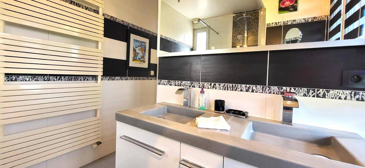 Appartement entier, Three-Bedroom Apartment in Sainte-Geneviève-des-Bois, Essonne