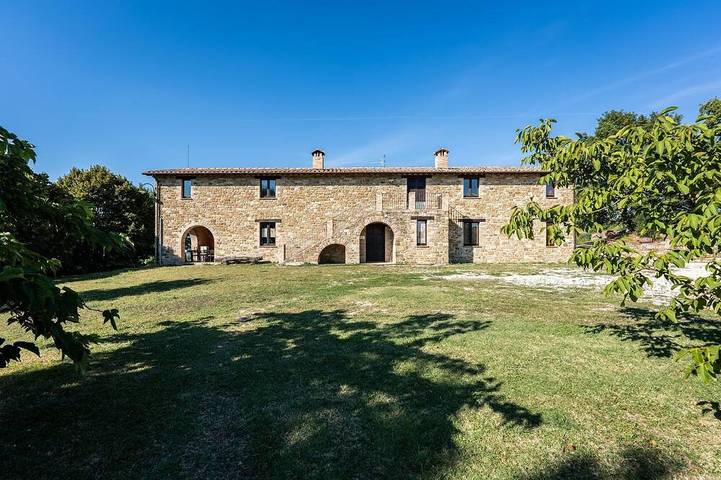 Casale con piscina privata in esclusiva - Bio Agriturismo Assiolo in Gualdo Tadino, Perugia e dintorni