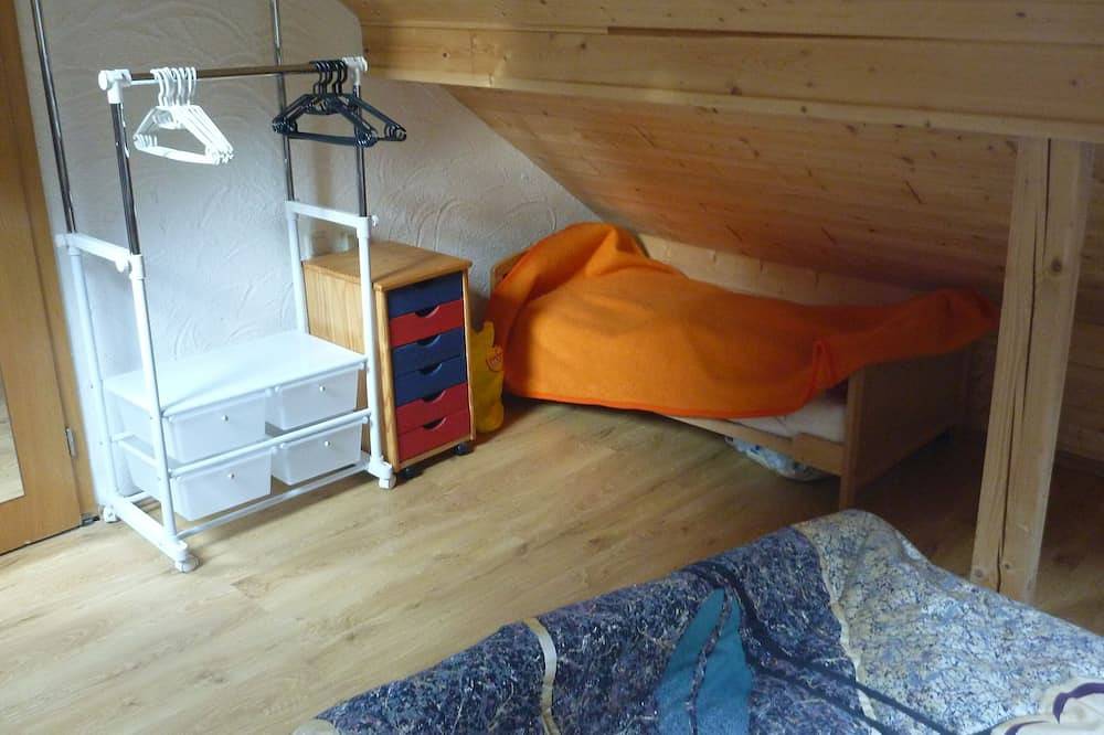 Häuschen  für bis 3 Personen und Haustier mit Kamin, Sauna, Wallbox mit 11 Kw in Klingenthal, Chemnitz und Umgebung