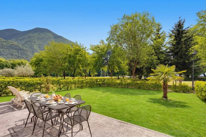 Gîte pour 6 personnes, avec Terrasse et Vue sur le lac dans Porlezza
