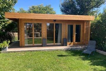 Maison de campagne pour 3 personnes, avec jardin, animaux acceptés à Sérignan-du-Comtat