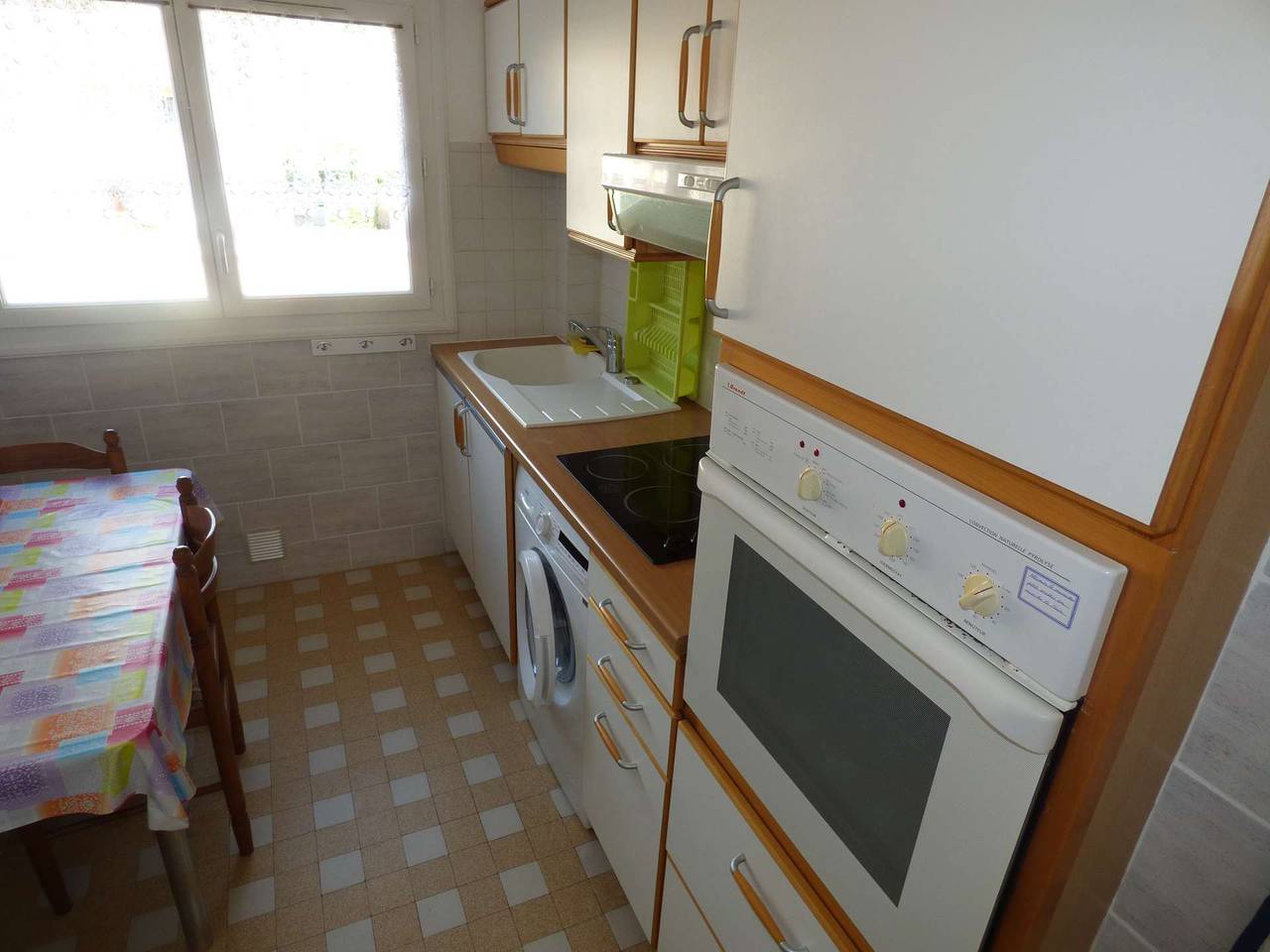 Apartamento vacacional entero, Apartamento a 150 M de la playa, lavadora, Wi Fi... in Six-Fours-les-Plages, Region de Toulon