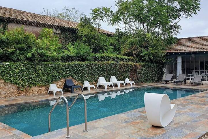 Location de vacances pour 10 personnes à Aspiran