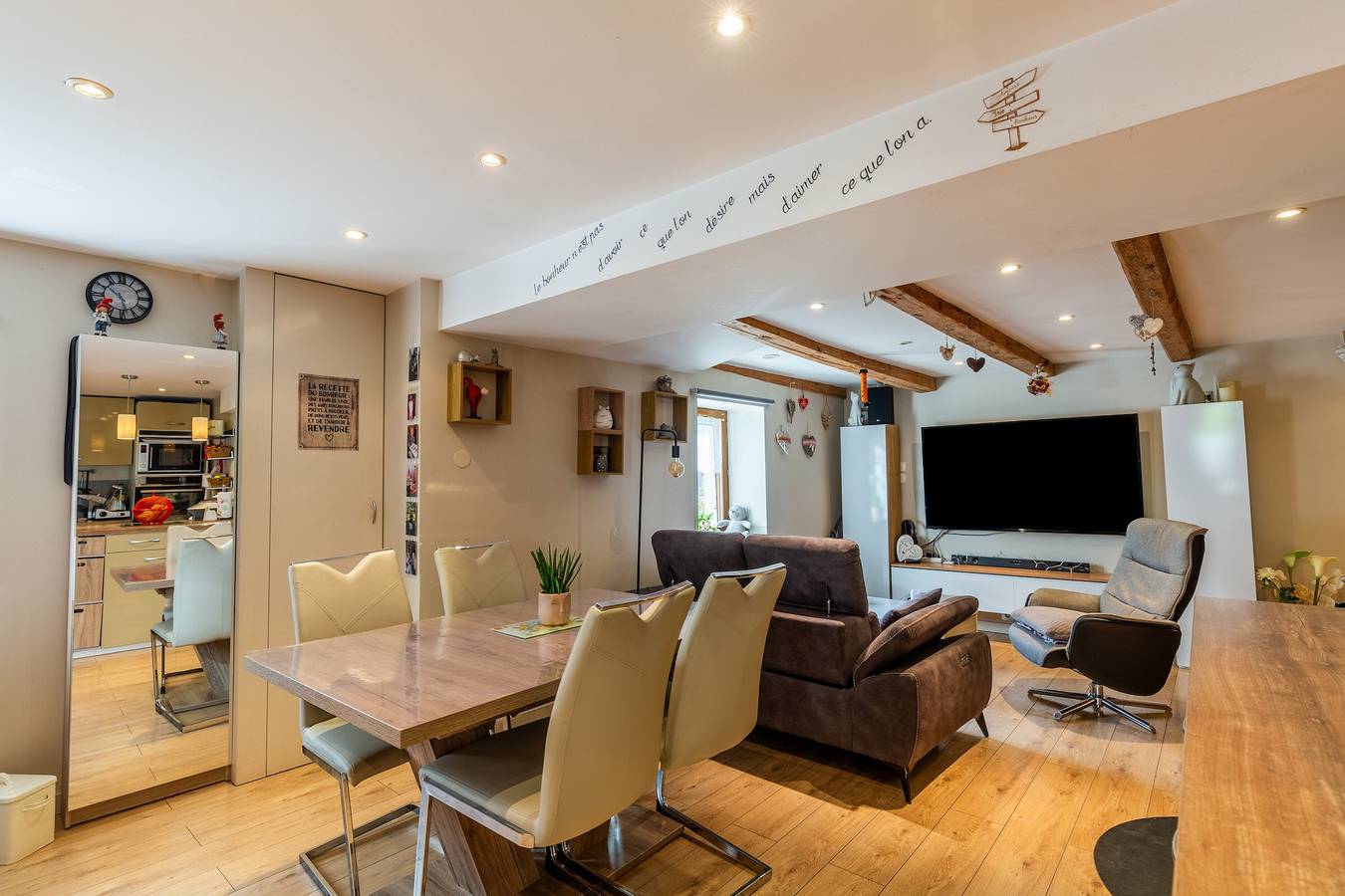 Maison de vacances "Maison Village Proche Lac d'Annecy" avec terrasse privée et Wi-Fi in Faverges, Parc naturel régional du Massif des Bauges