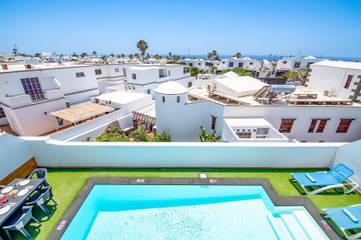 Holiday Home for 6 People in Playa Grande (Canary Islands), Tías, Photo 1