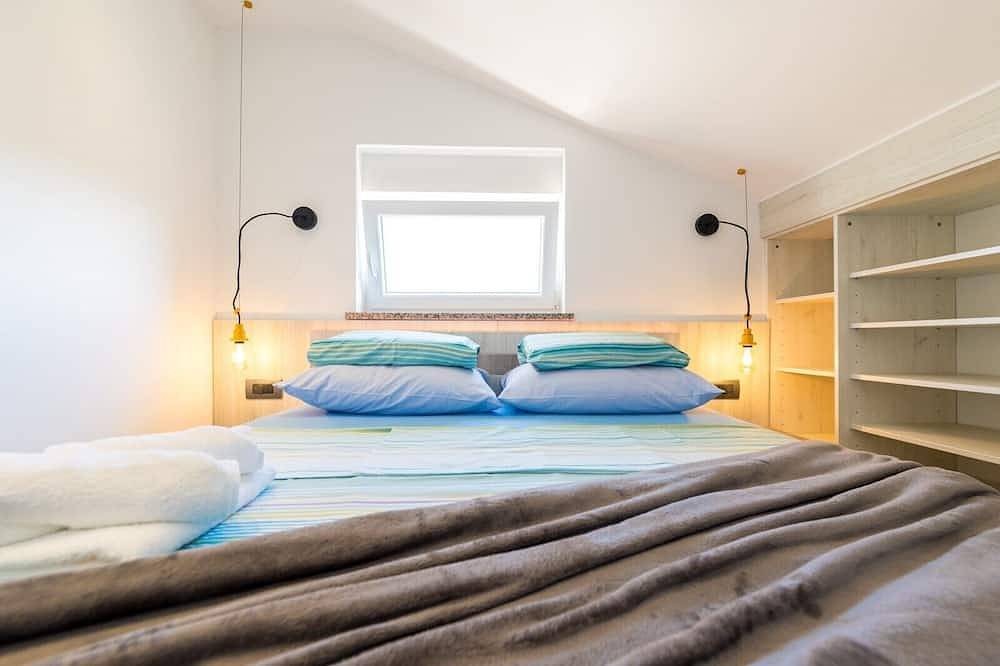 Ganze Wohnung, Moderne Ferienwohnung Janeš für 2 Personen auf der Insel Krk in Malinska-Dubašnica, Krk