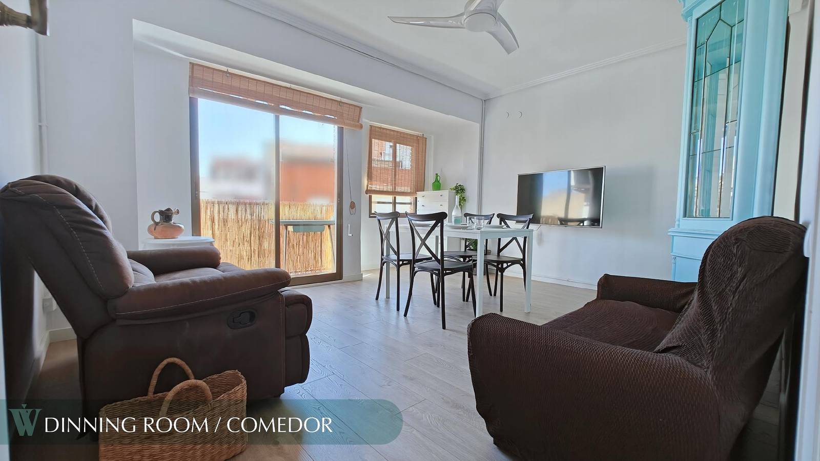 Ganze Wohnung, Ferienwohnung für 9 Personen mit Balkon in Port de Sagunt, Sagunto