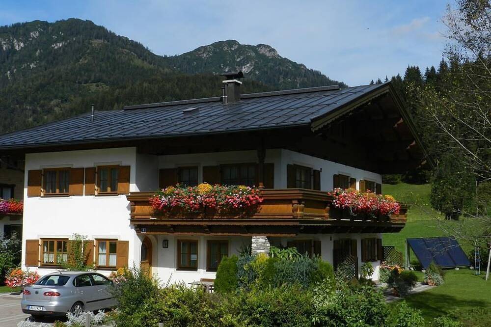 Ganze Wohnung, 4-Personenwohnung, Zuhaus No.2 - Gästehaus  Glaagut - Familie Hain in Hochfilzen, Saalbach-Hinterglemm