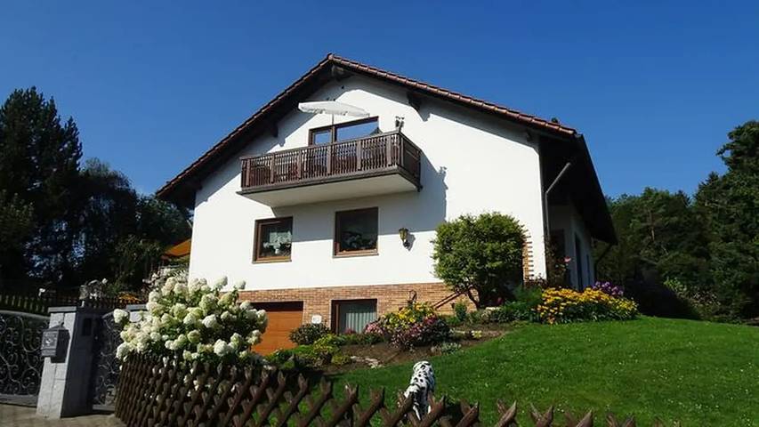 Ferienwohnung für 6 Personen, mit Balkon und Garten in Obertrubach