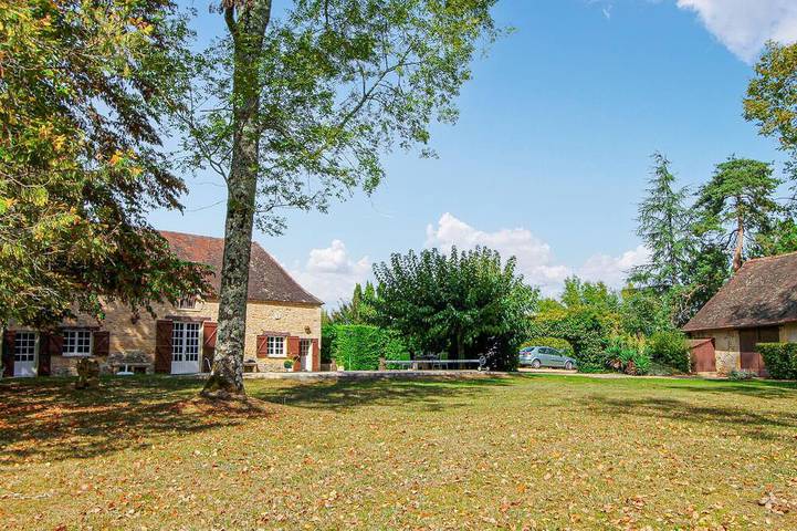 Location de vacances pour 10 personnes, avec jardin à Fleurac