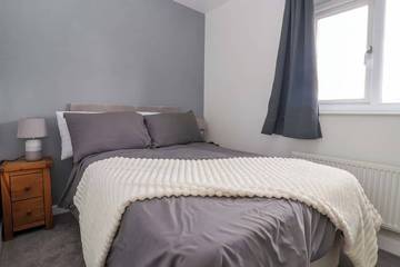 Log Cabin for 4 People in Leeds, Nidderdale AONB, Photo 1