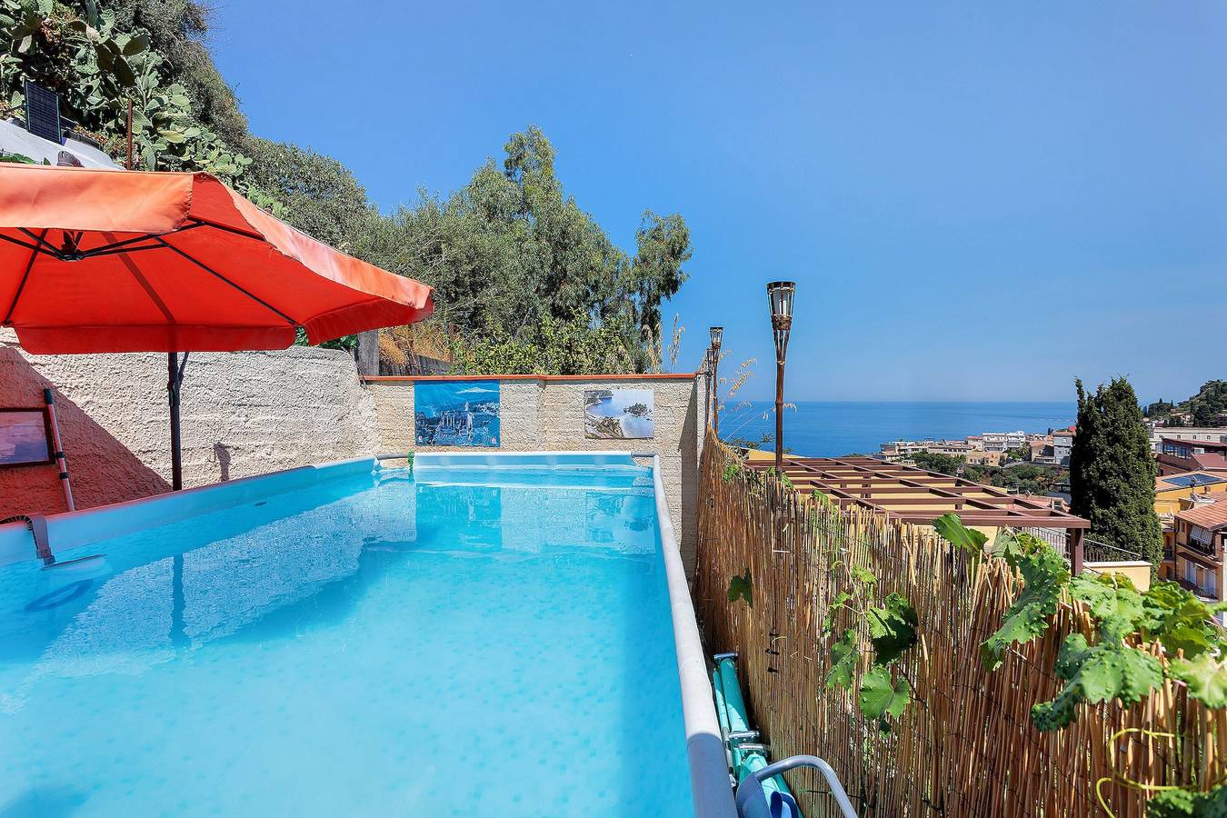 Gehele studio, Studio 'Le Grand Soleil - Selene' met Zeezicht, Wi-Fi en Airconditioning in Taormina, Provincie Messina