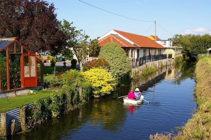 B&b for 4 people, with Garden in Somerset