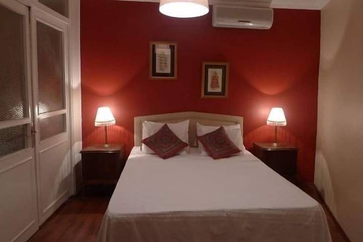 Apartamento entero, 3 habitaciones dobles, justo al lado de la Mezquita Azul, en la calle Akbiyik in Fatih, Estambul