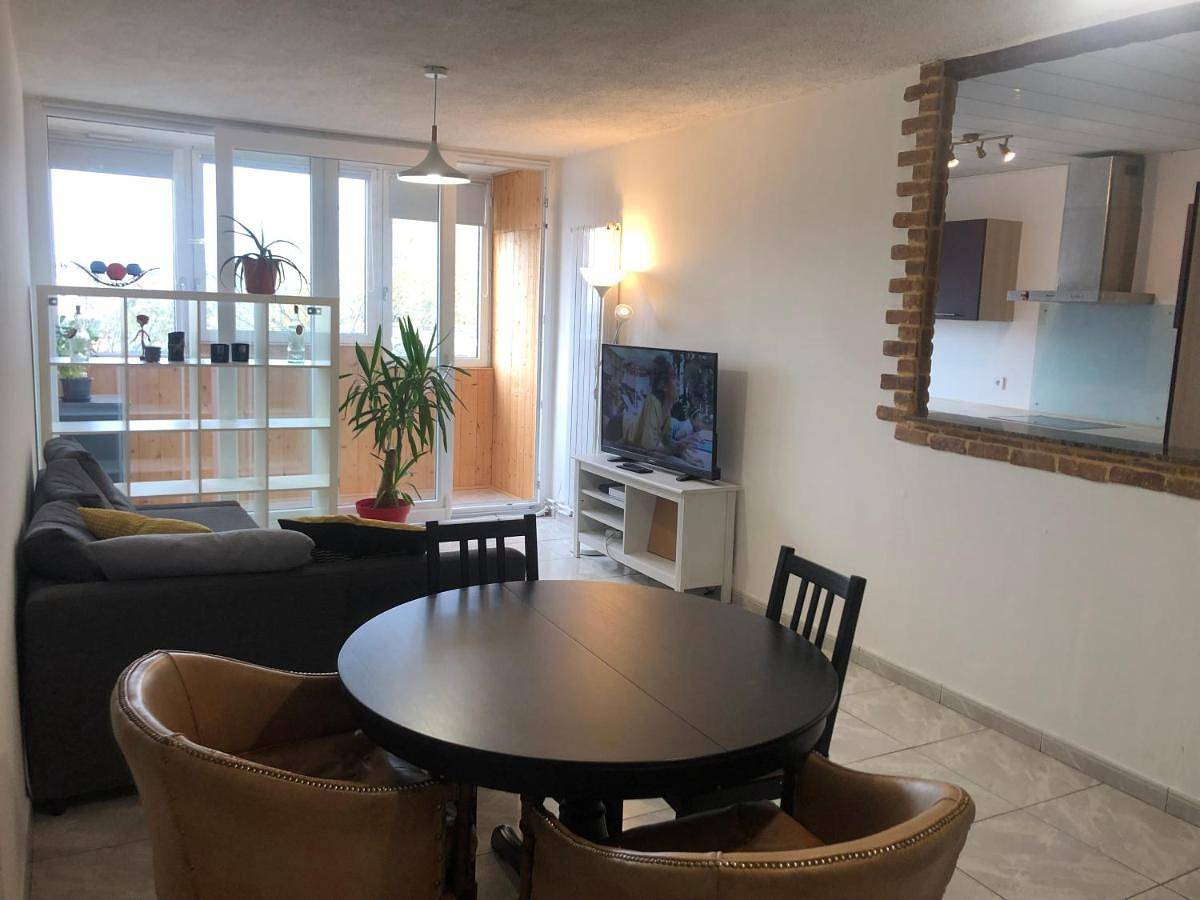 Appartement entier, Three-Bedroom Apartment in Yutz, Moselle