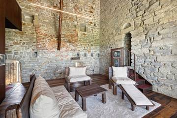 Castello per 6 Persone in Niella Tanaro, Piemonte, Foto 3