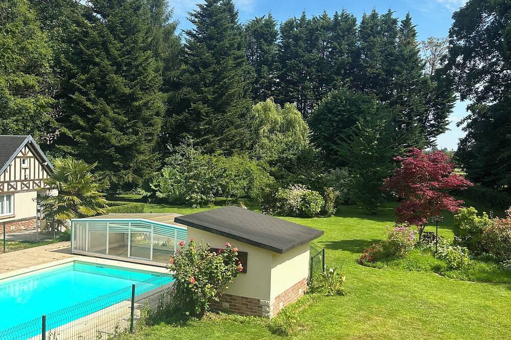 Logement indépendant dans longère avec piscine privative in Sainte-Thérèse-des-Ponts-de-Seine, Région du Havre
