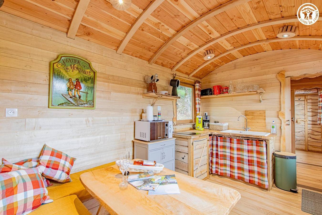 Le Coq en Bois in Anglure-sous-Dun, Région de Charolles