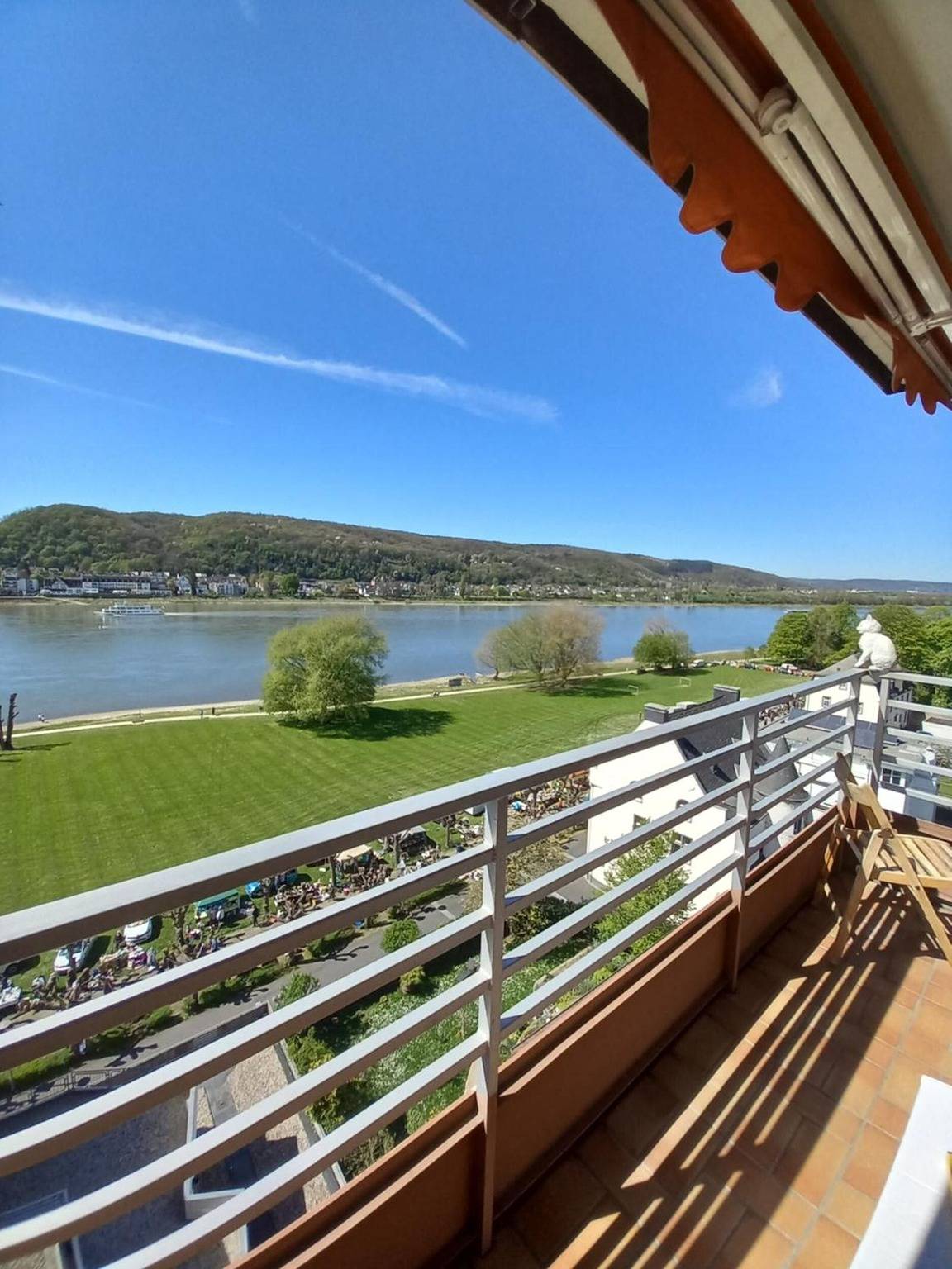 Ganze Wohnung, Ferienwohnung 'Rhein 8' mit Balkon und Wi-Fi in Bad Hönningen, Osteifel