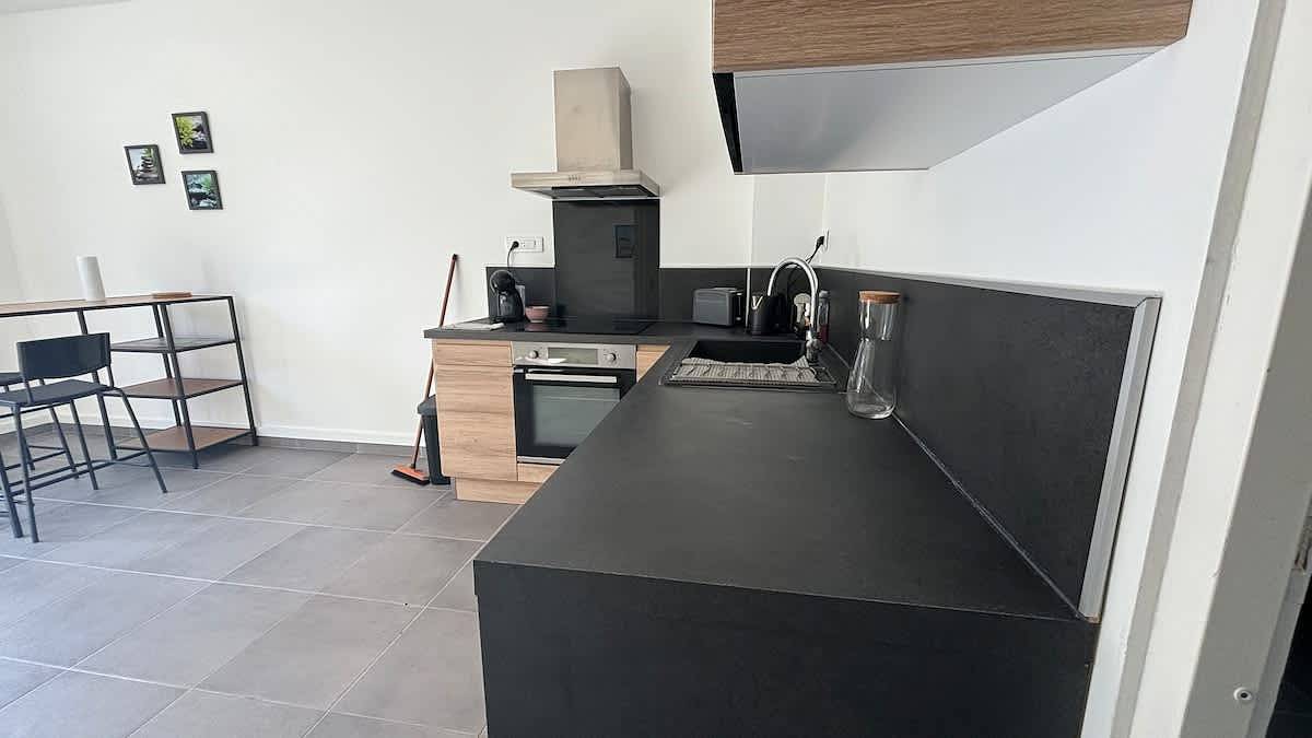 Appartement entier, Le Rietz 3, T2 proche gare et parc in Arras, Région d'Arras