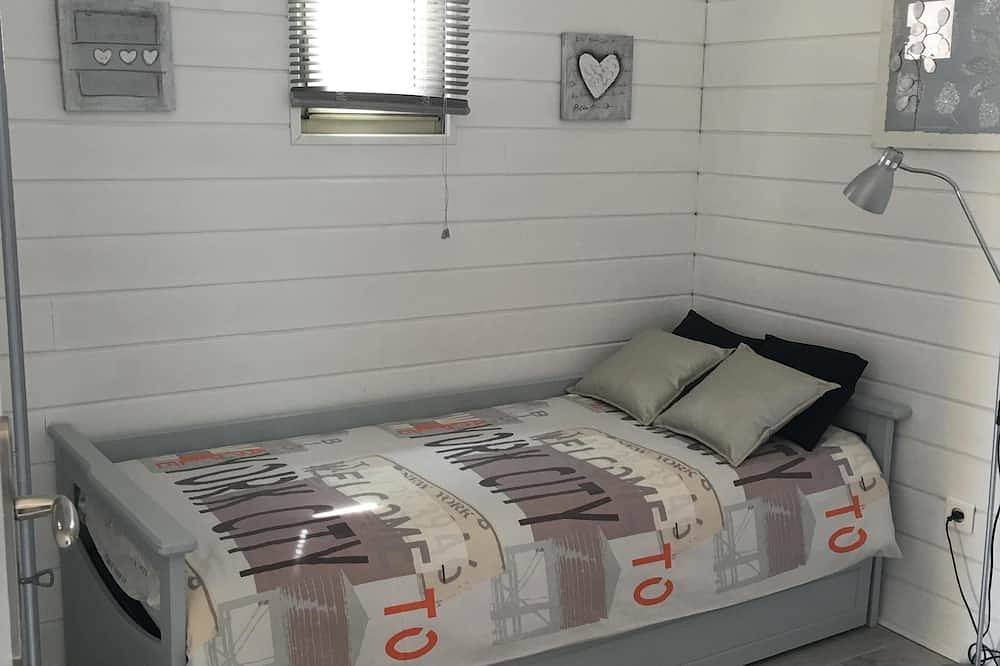 Ganze Wohnung, Schöne klimatisierte T3, direkt am Strand, 2 Schlafzimmer, Aufzug, Adsl, Parkplatz in Cavalaire-sur-Mer, Parc national Port-Cros