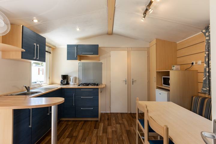 Mobilheim „Village Camping De L'ostriconi 25“ mit Meerblick, Gemeinschaftspool & Wlan in Palasca, Calvi und Umgebung