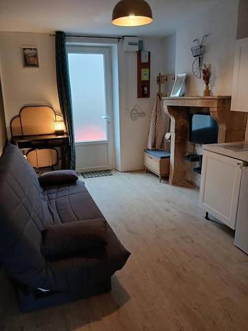 Gîte pour 2 personnes, avec jardin et balcon à Saint-Honoré-les-Bains