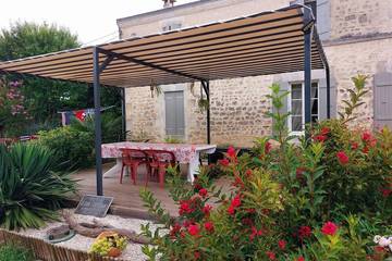 Chambre d’hôte pour 2 personnes, avec jardin à Saint-Romain-de-Benet
