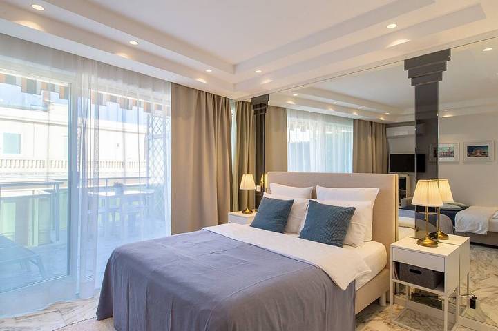 Gîte pour 4 personnes, avec balcon et piscine dans Office De Tourisme Et Des Congres De Nice - 2