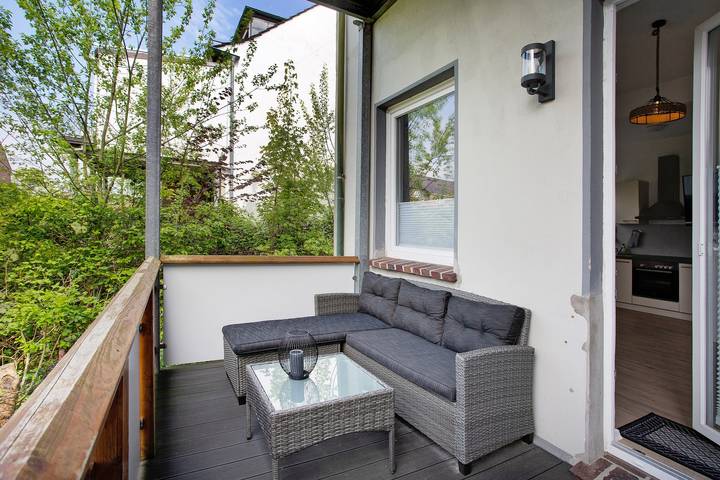 Hel lejlighed, Apartment "Komfortable Ferienwohnung Nähe Südstrand" with Balcony & Wi-Fi in Wilhelmshaven, Sydlige Nordsøkyst