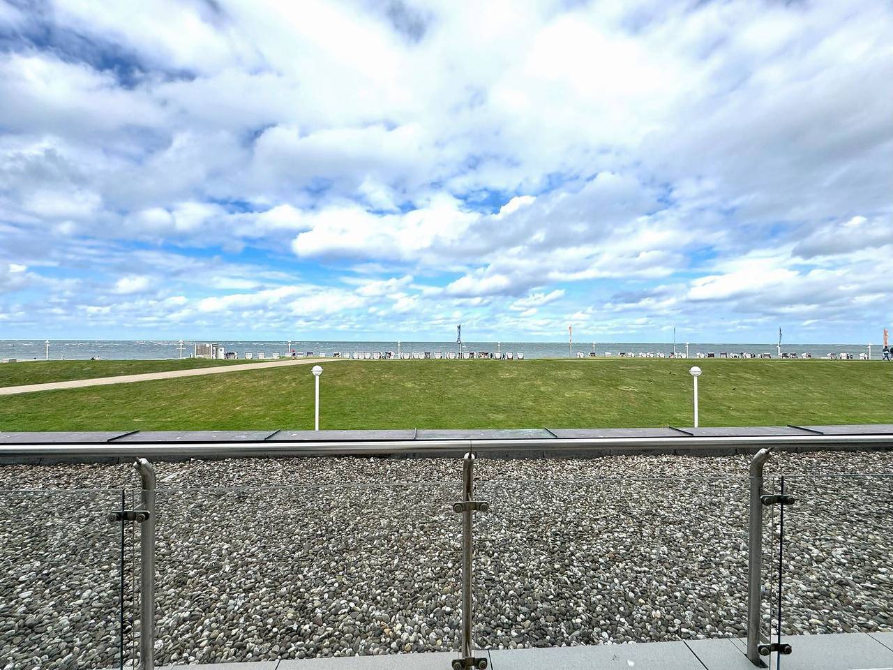 Ganze Wohnung, Strandvilla Therese Appartement 5 in Norderney Weststrand, Norderney