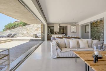 Villa for 8 People in Ios, Cyclades, Photo 3