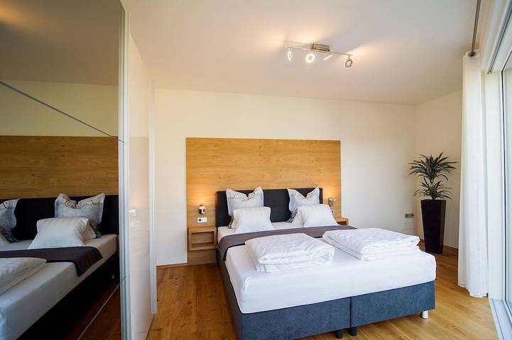 Villa Aich 5*****Eppan-Ihr Ferienhaus mit Privat-Pool -Nähe Kalterer See u Bozen in St. Pauls, Eppan an der Weinstraße